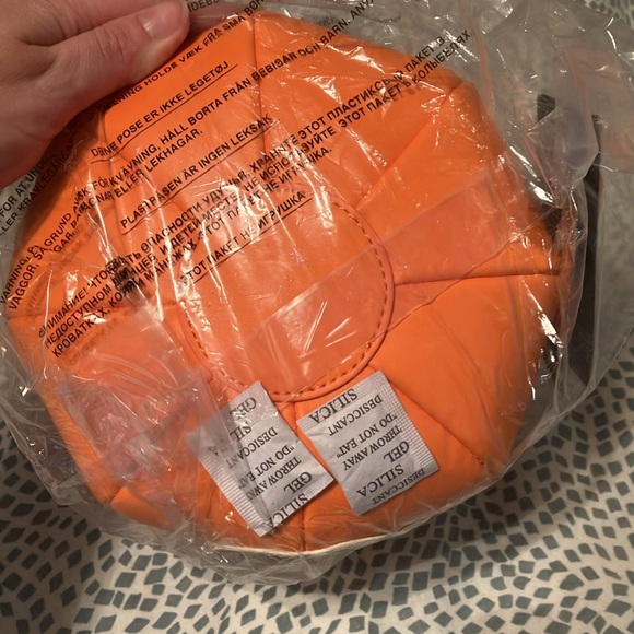 NWT Mickey Pumpkin Bag - Picture 10 of 12